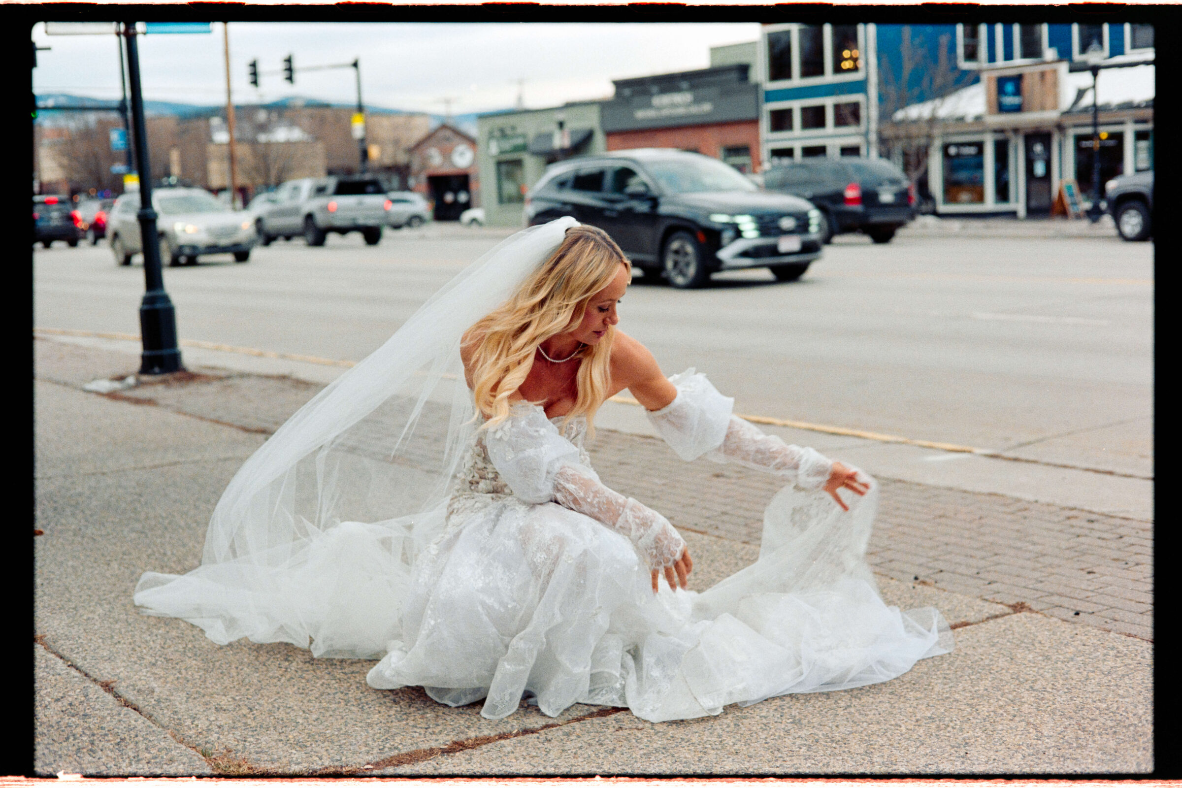 Heather and Dallas Colorado wedding photography, Motus Weddings